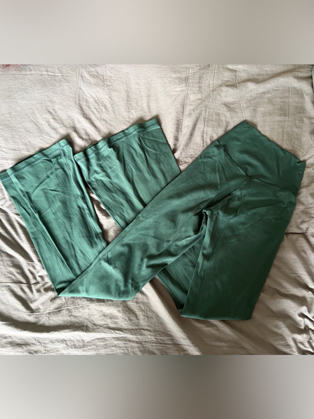 OFFLINE By Aerie Real Me High Waisted Crossover Flare Legging size small - Picture 6 of 8